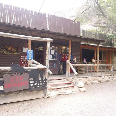 Bonnie Springs Ranch Motel Blue Diamond Exterior foto