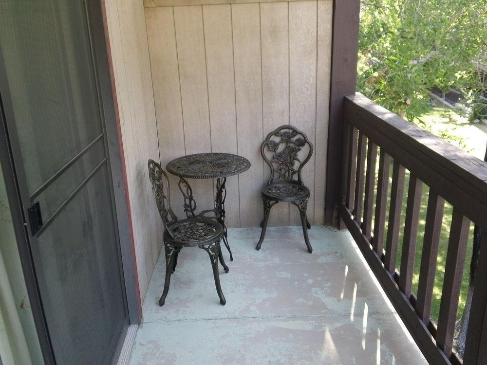 Bonnie Springs Ranch Motel Blue Diamond Exterior foto