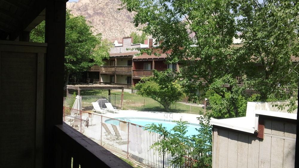 Bonnie Springs Ranch Motel Blue Diamond Exterior foto