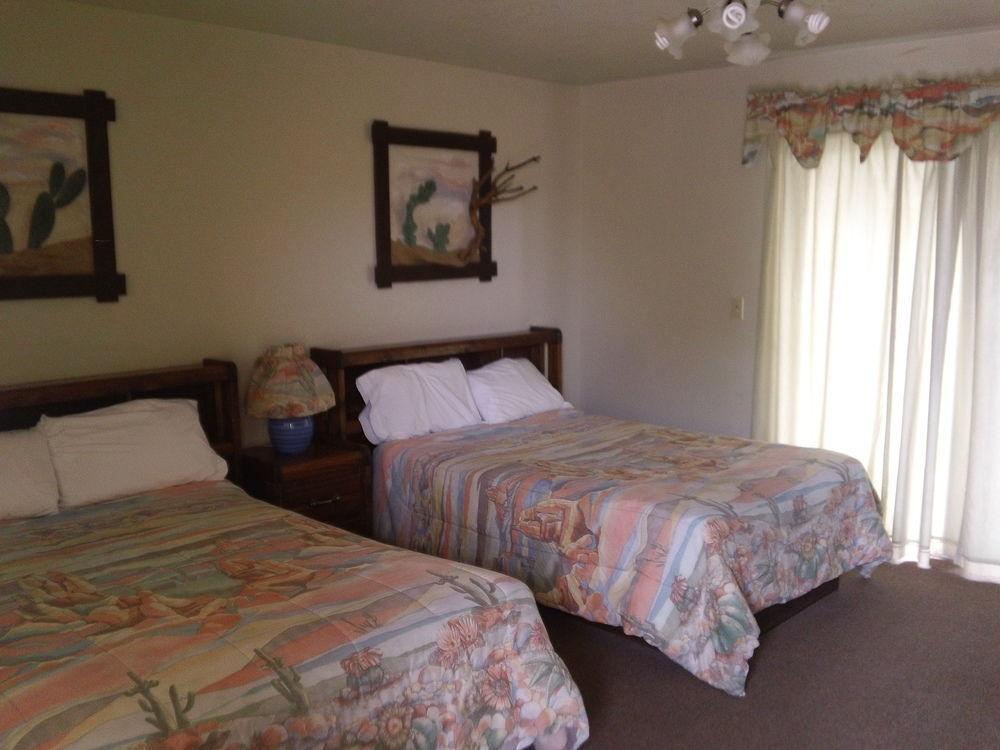 Bonnie Springs Ranch Motel Blue Diamond Exterior foto
