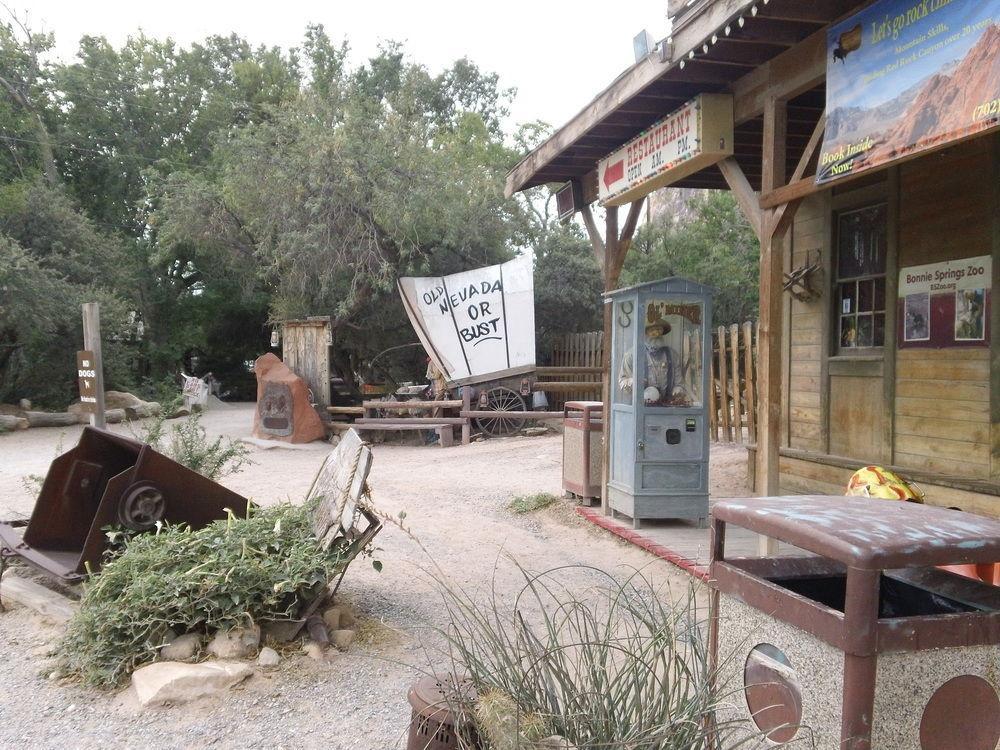 Bonnie Springs Ranch Motel Blue Diamond Exterior foto