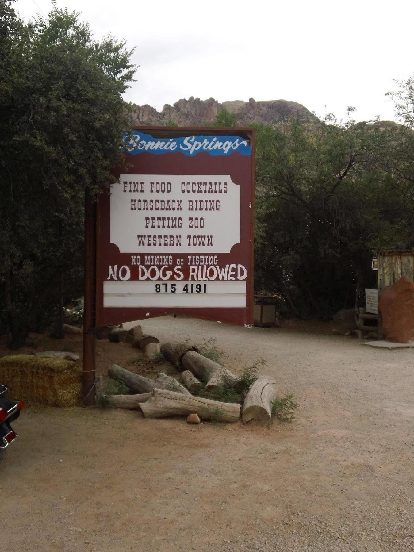 Bonnie Springs Ranch Motel Blue Diamond Exterior foto